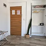 Kugu Hotel *