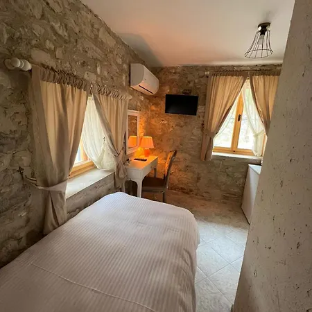 Kuğu Otel Urla