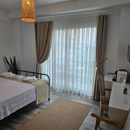 Kuğu Otel