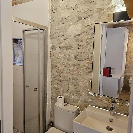 Kuğu Otel