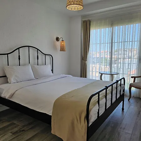 Otel Kuğu